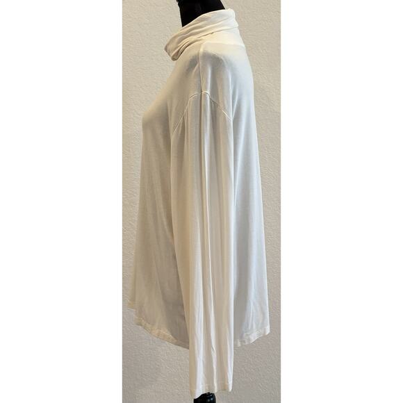 Chico’s Cream Turtleneck Rayon Blend Size 3 (XL) - Picture 2 of 4